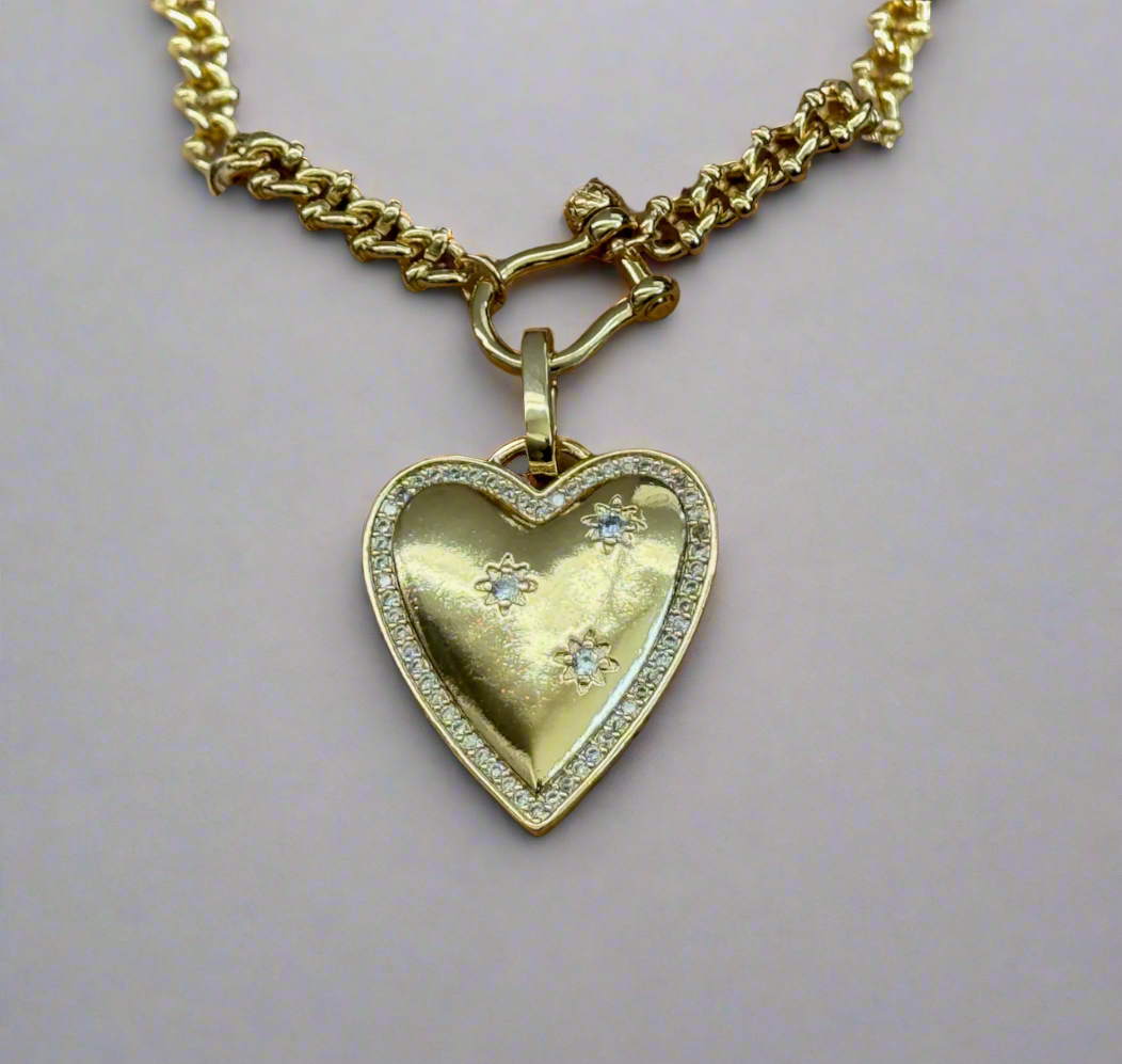 Heart Hustler Charm - Maricel