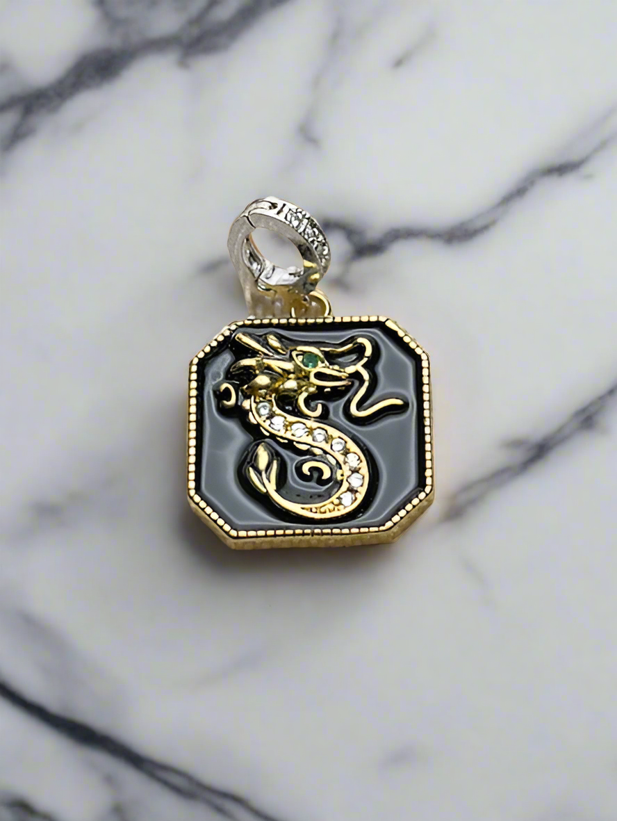 DragonGlam Charm - Maricel